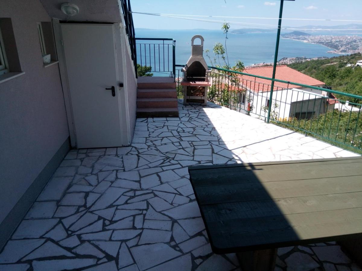 פודסטראנה Villa Dolenec מראה חיצוני תמונה